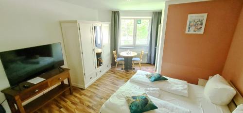 Deluxe Double Room with Bath