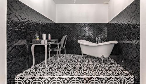 King Room with Spa Bath