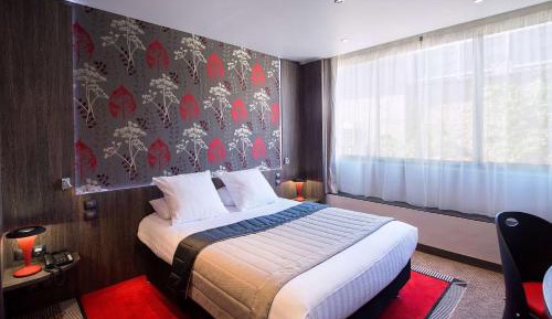 Superior Double Room with Patio View