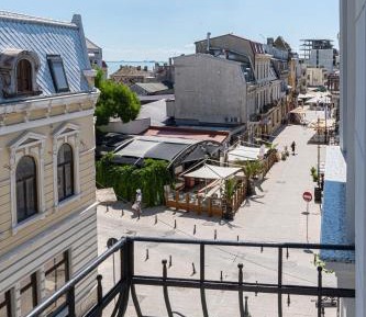 Razvan Florea - Double Room (balcony, 2nd floor)