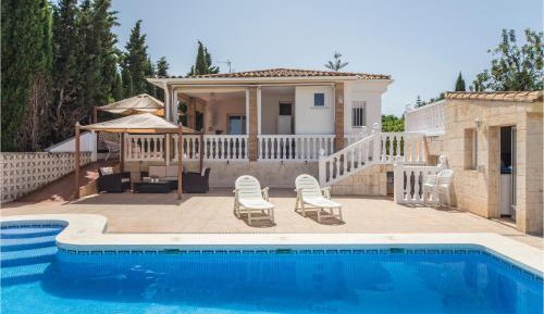 Three-Bedroom Holiday Home 