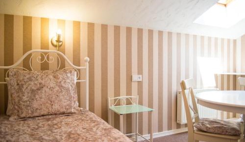 Comfort Triple Room with Shower