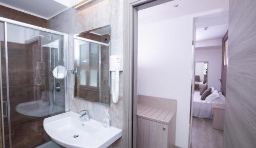 Comfort Quadruple Room