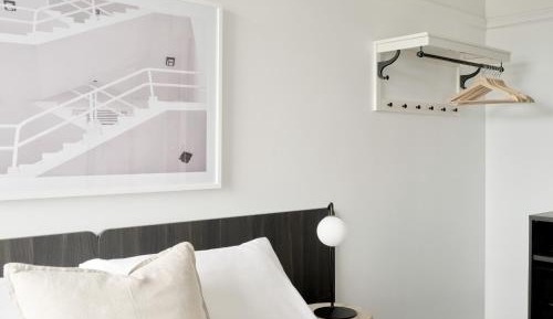 Single Room with Shared Bathroom