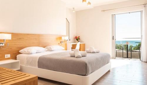 Superior Triple Room with Sea View