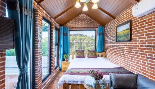 King Room with Mountain View