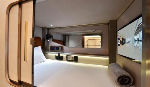 Compact Room 
