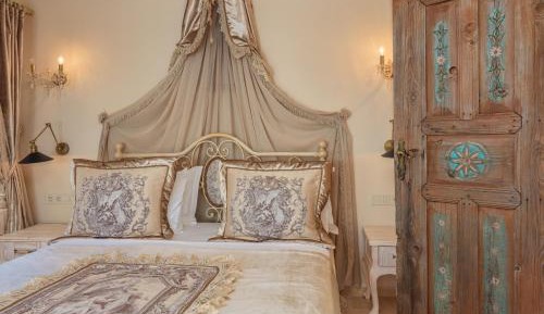 Deluxe Suite with Sea View