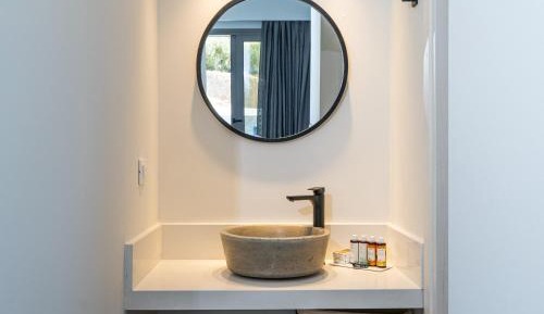 King Suite with Private Spa Bath