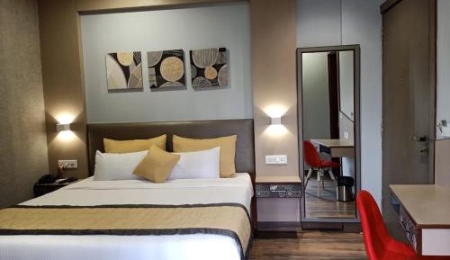 Deluxe Double Room with Balcony