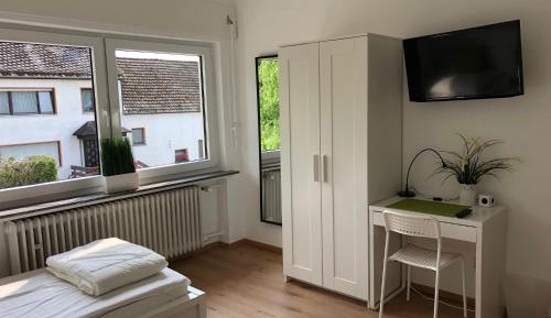 Standard Twin Room with Shared Bathroom