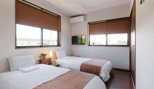 Twin Room with Shared Bathroom - Non-Smoking