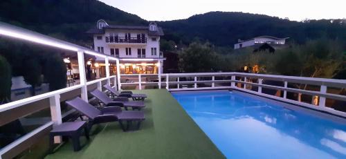 Double Room with Lake View