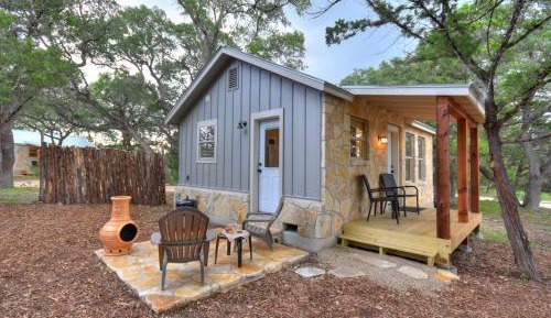 One-Bedroom Holiday Home