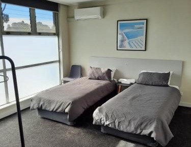 Standard Twin Room with Shared Bathroom