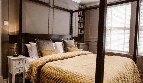 Deluxe Family Suite