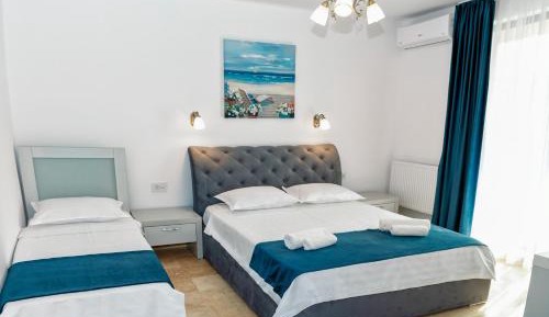 Triple Room with Balcony