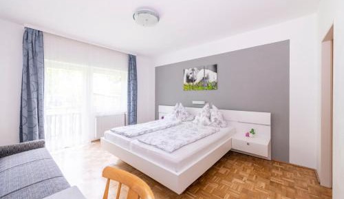 Double Room with Garden View and Balcony