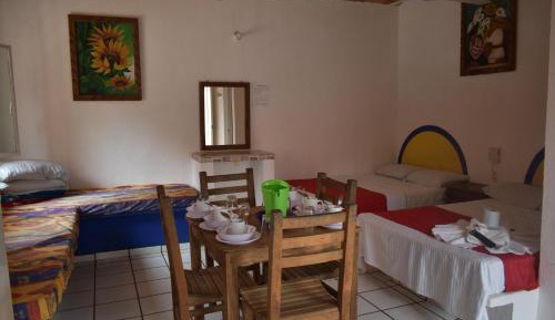 Studio (6 Adults)