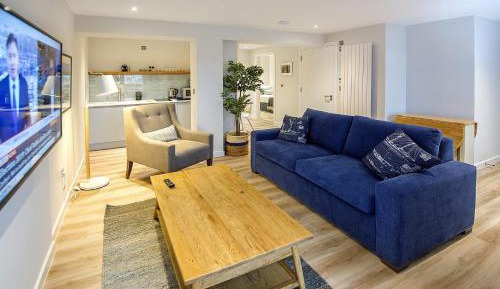 Family Room with Marina View (Dog Friendly)