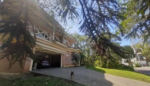 Six-Bedroom House