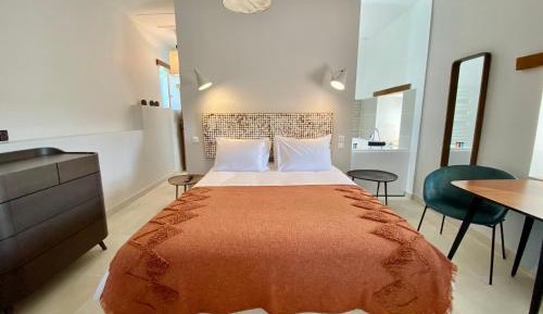 King Room with Spa Bath