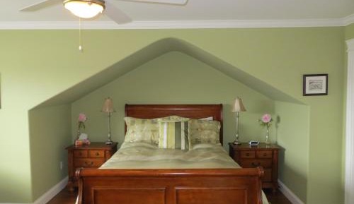 Deluxe Queen Room