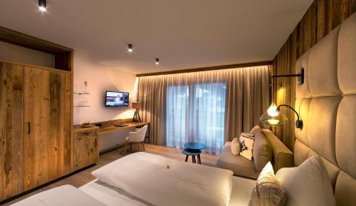 Superior Double Room with Balcony