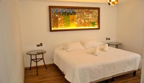 Deluxe Room (2 Adults + 1 Child)