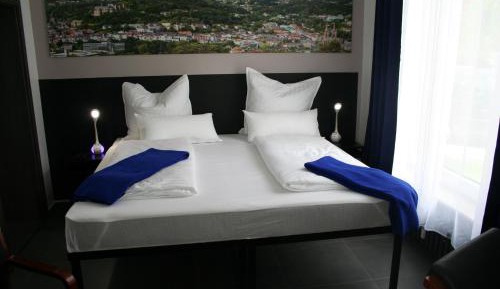 Double or Twin Room with Bathroom