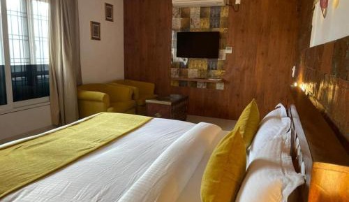 Standard King Room