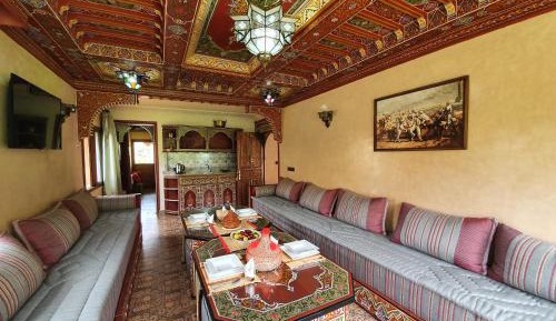 Suite with Mountain View