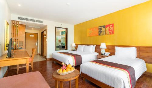 Deluxe Family Room