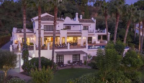 Villa with Sea View