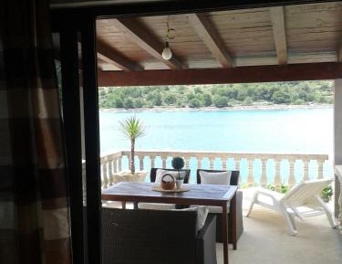One-Bedroom Apartment with Terrace and Sea View