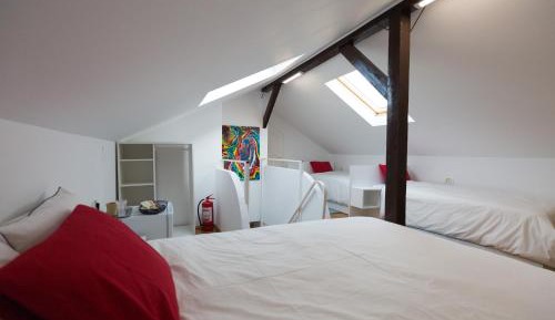 Quadruple Room with Private Bathroom