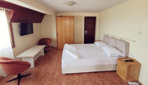 Double Room with Balcony and Sea View