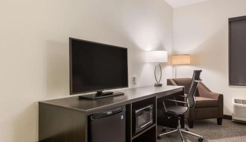 Standard King Room - Non Smoking