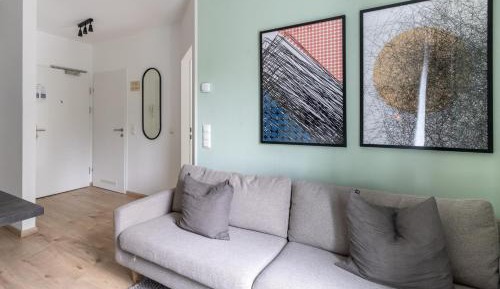 One-Bedroom Suite L