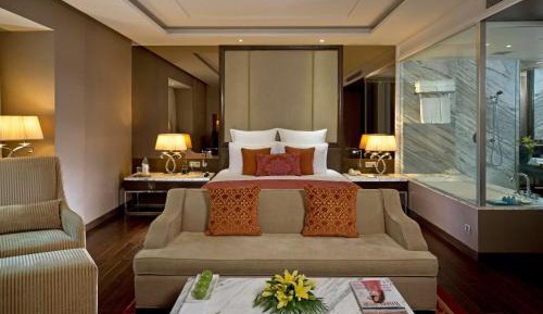 Junior Suite Non Smoking Room with 02 beer or 02 Pegs(IMFL) or 02 Mocktails and 02 pcs laundry