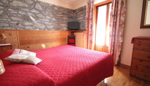 Double or Twin Room with Terrace