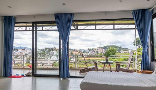 Quadruple Room with Mountain View