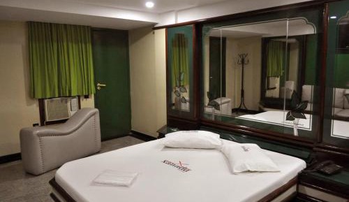 Large Double Room