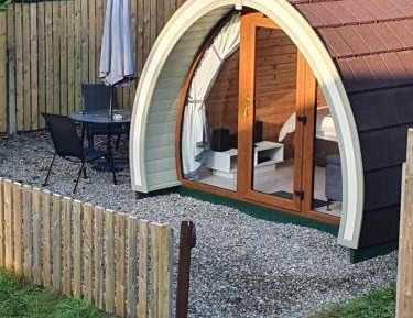 One-Bedroom Pod