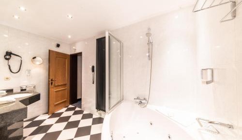 Presidential Suite