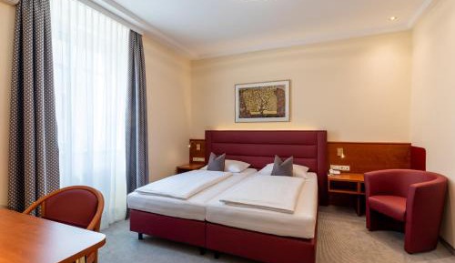 Double Room COMFORT courtyard view