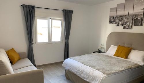 Triple Room with Private Bathroom