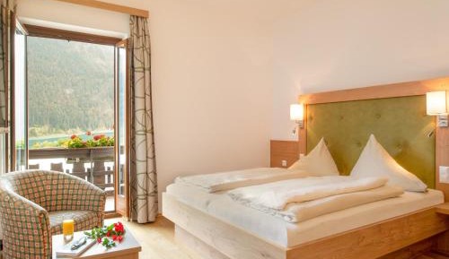 Double Room with Lake View
