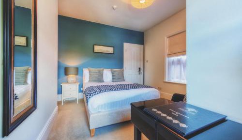 Standard Double Room with Shower