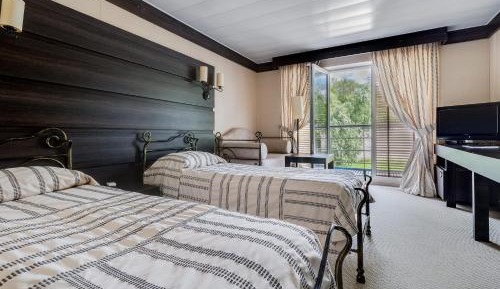 Classic Twin Room with Park View